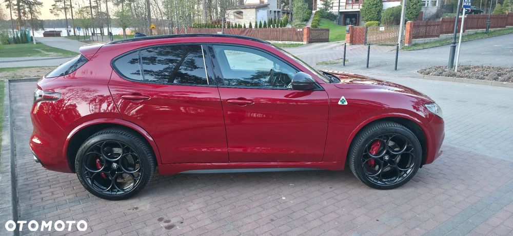 Alfa Romeo Stelvio 2.9 V6 Bi-Turbo Quadrifoglio Q4 - 4