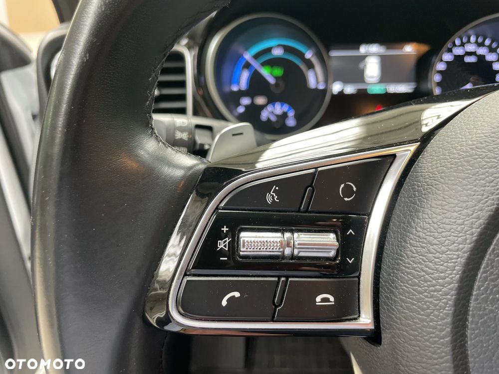 Kia Ceed 1.6 GDI PHEV L DCT - 27