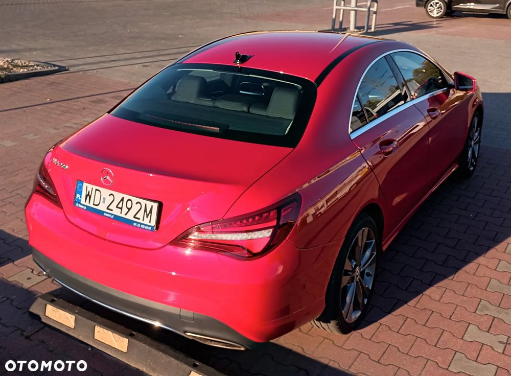 Mercedes-Benz CLA 200 7G-DCT Urban - 6