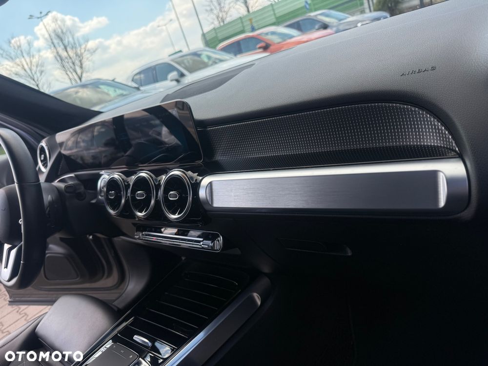 Mercedes-Benz GLB 220 d 8G-DCT - 13