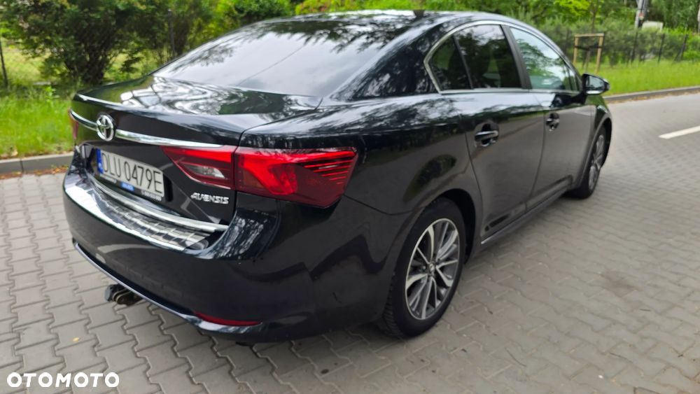 Toyota Avensis 1.8 Premium - 9