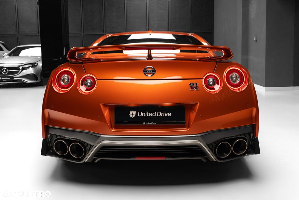 Nissan GT-R - 38