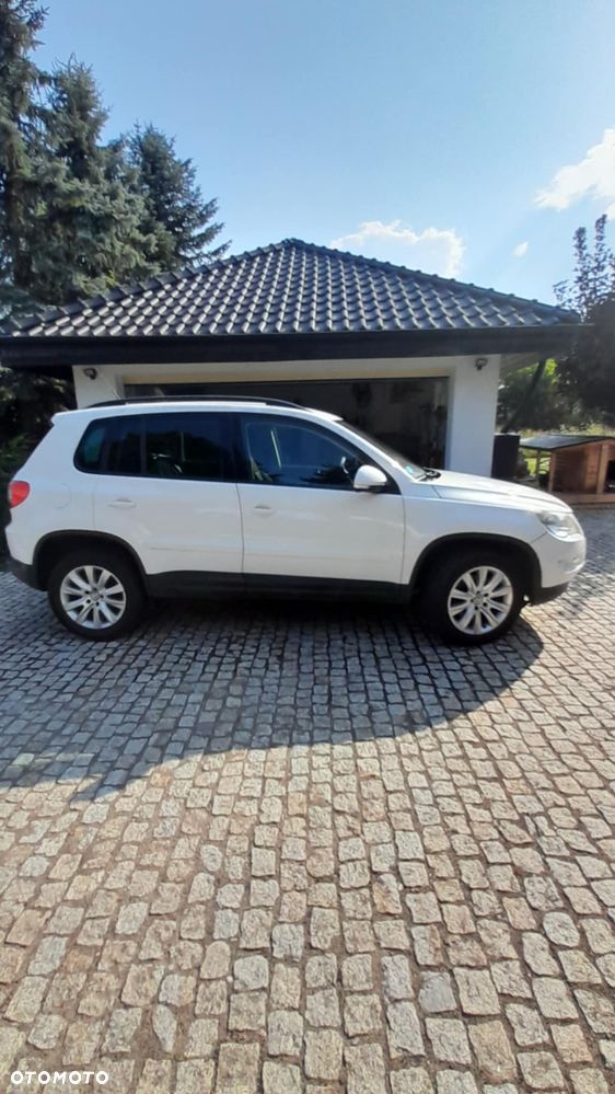 Volkswagen Tiguan - 12