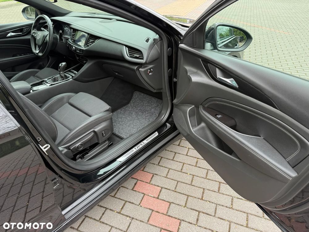 Opel Insignia 1.5 Direct InjectionTurbo Business Innovation - 25