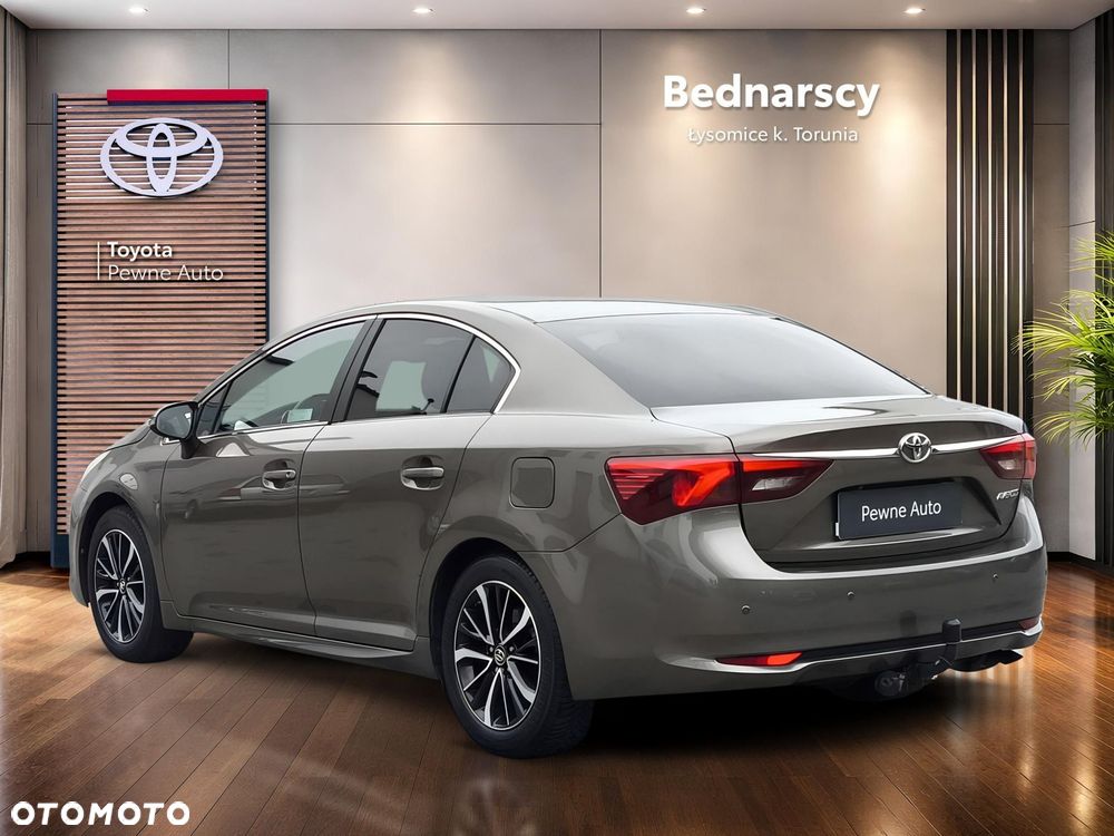 Toyota Avensis 2.0 Premium MS - 5