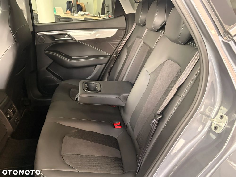 JAC J7 Plus CVT - 20