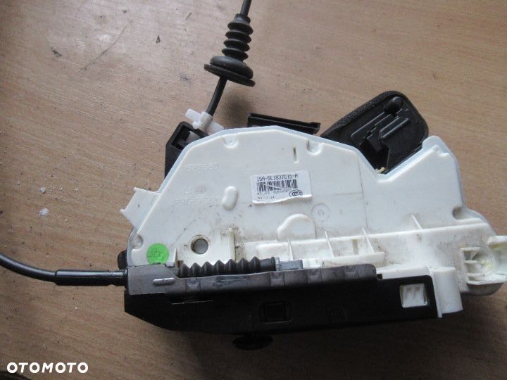 ZAMEK DRZWI LEWY PRZÓD SKODA FABIA 7PIN 5E1837015A