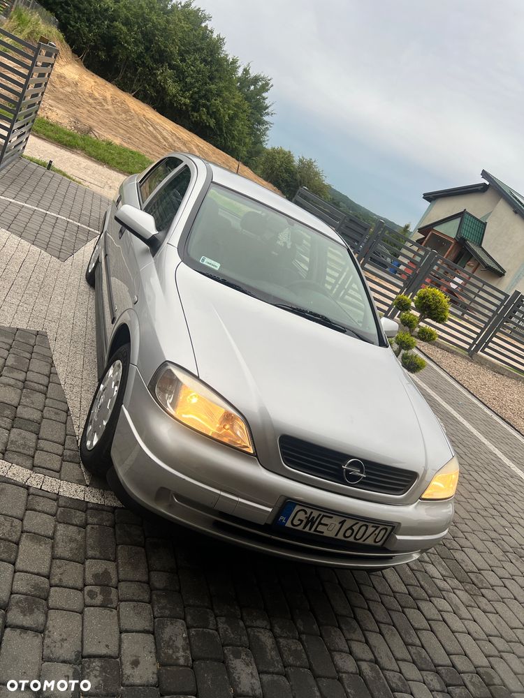 Opel Astra - 2