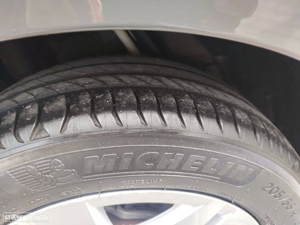 VW Golf Variant 2.0 TDi Urban - 20