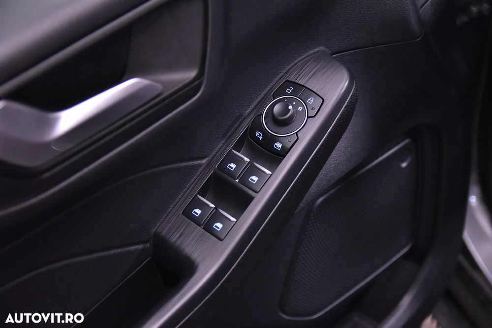 Ford Kuga - 14