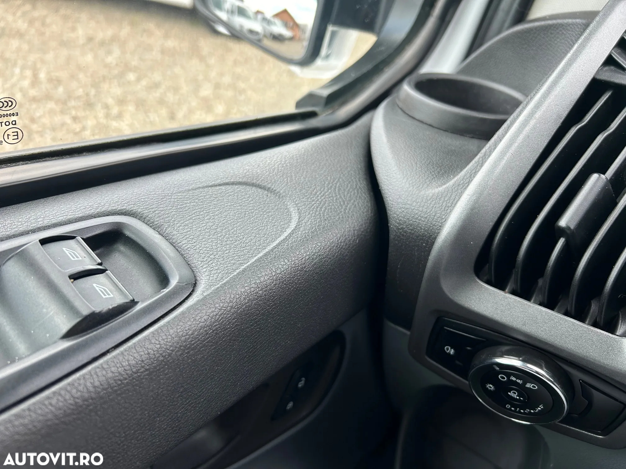 Ford Transit Custom - 11