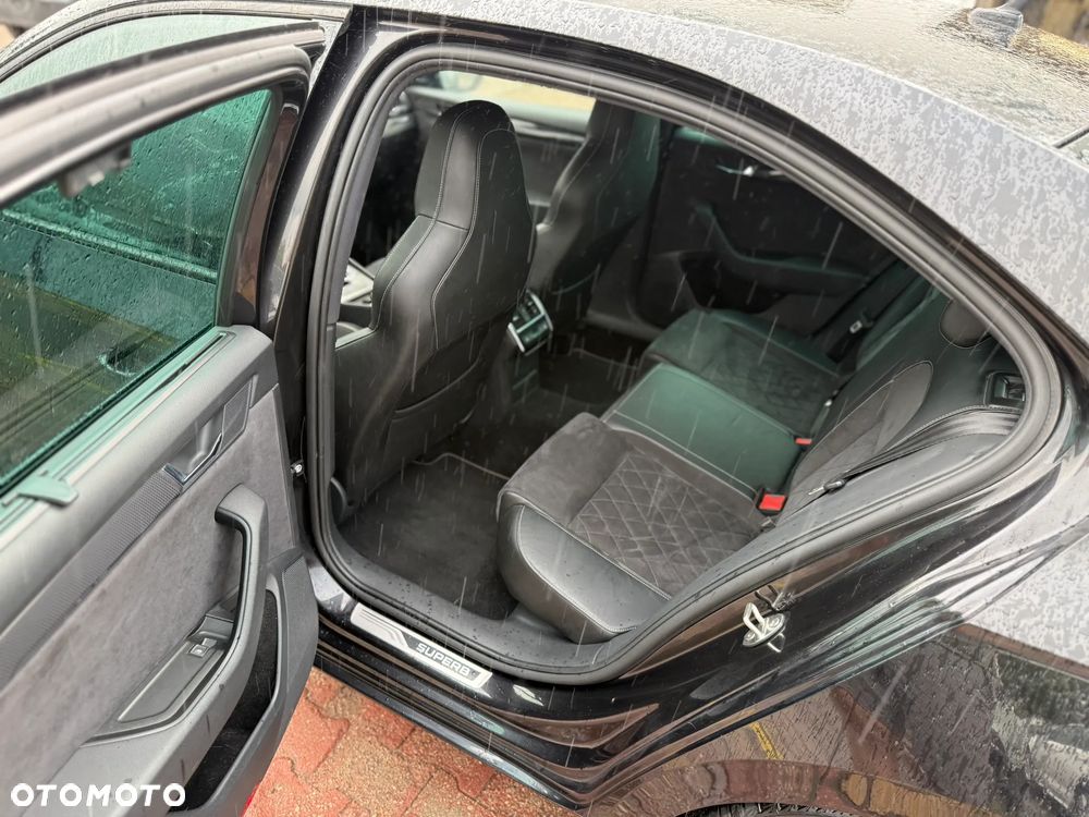 Skoda Superb 2.0 TSI 4x4 Sportline DSG - 11