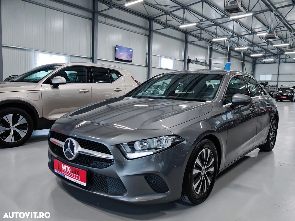 Mercedes-Benz A 180 d Sedan Aut. - 22