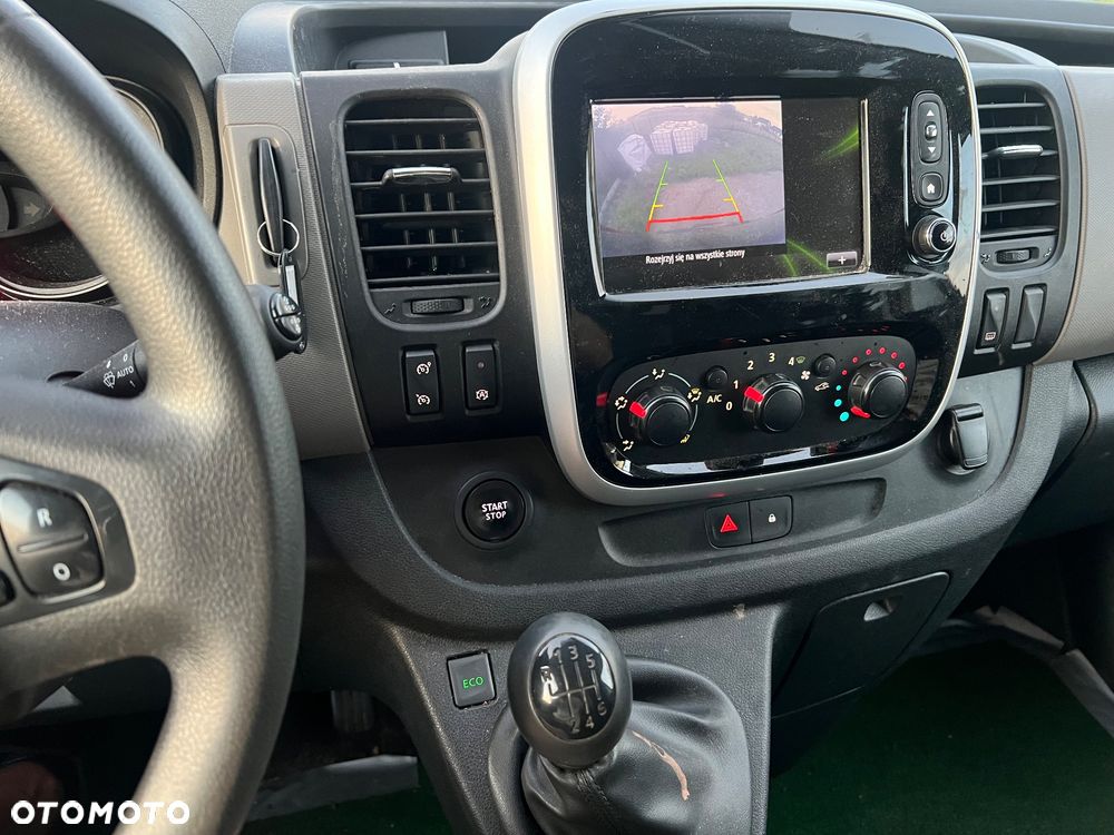 Renault Trafic - 22
