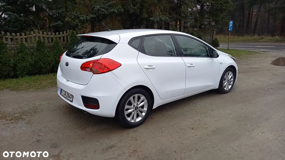 Kia Ceed 1.4 L - 4