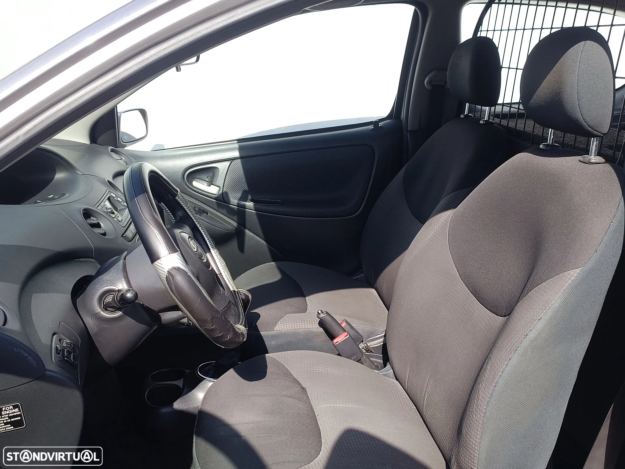 Toyota Yaris - 5