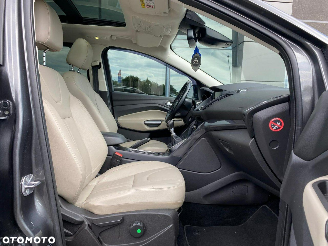 Ford Kuga - 16