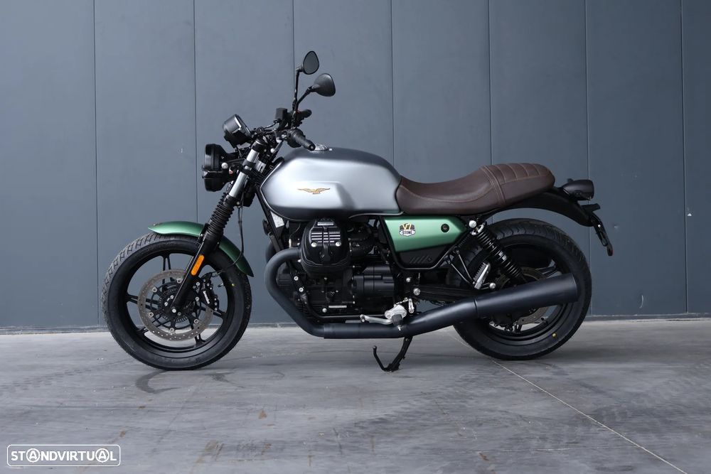 Moto Guzzi V7 850 Stone Centenario (edição especial) - 4