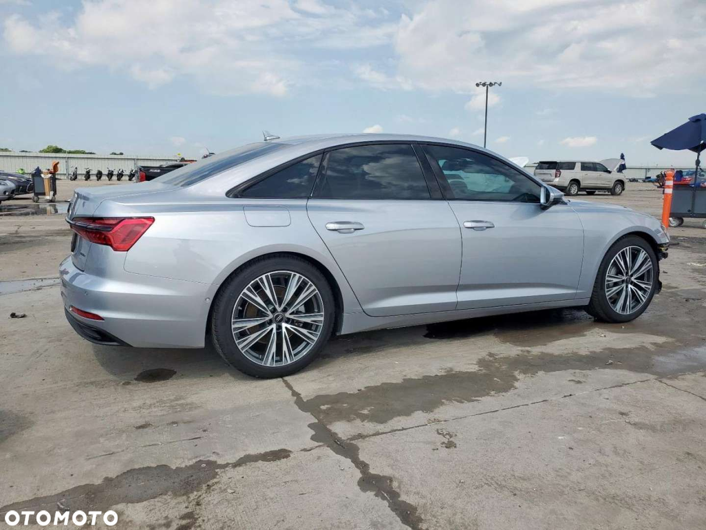 Audi A6 - 4