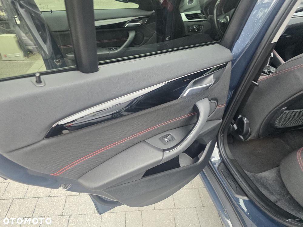 BMW X1 xDrive20d Sport Line - 14