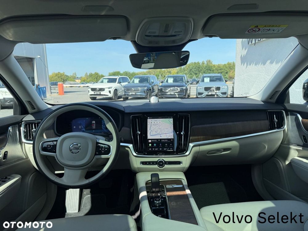 Volvo V90 Cross Country - 10