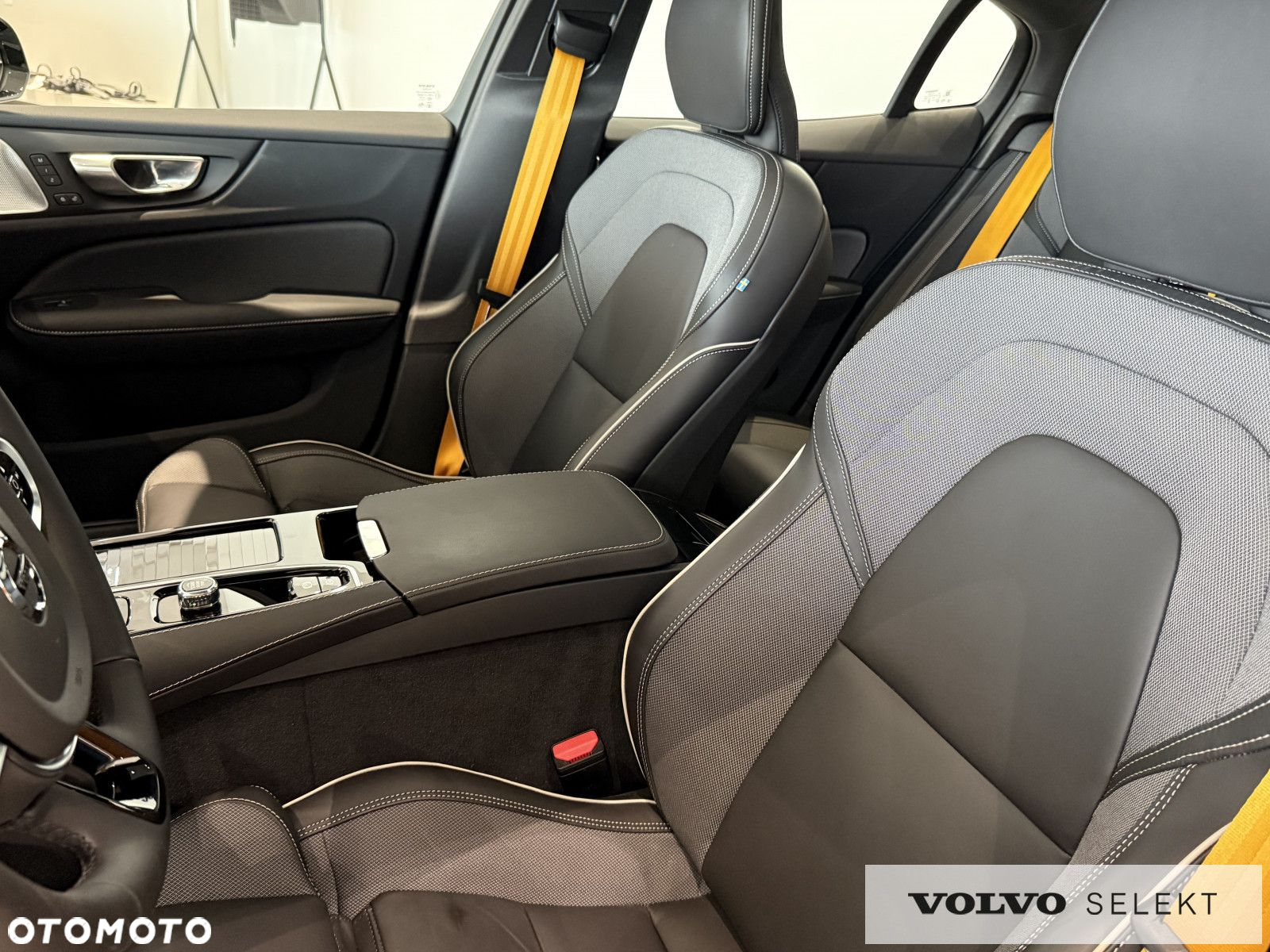 Volvo S60 - 25