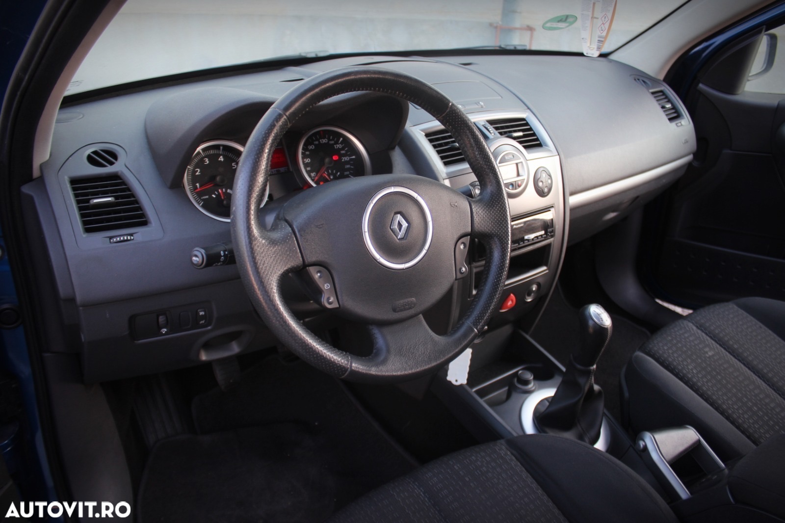 Renault Megane 1.6 16V 110 LIMITED - 11