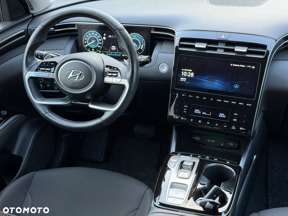 Hyundai Tucson 1.6 T-GDi HEV Executive 4WD - 22