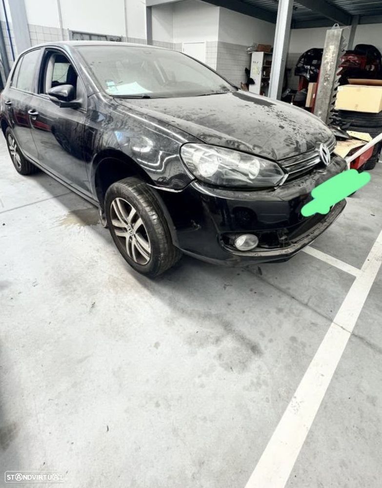VW Golf 2.0 TDi Confortline - 2