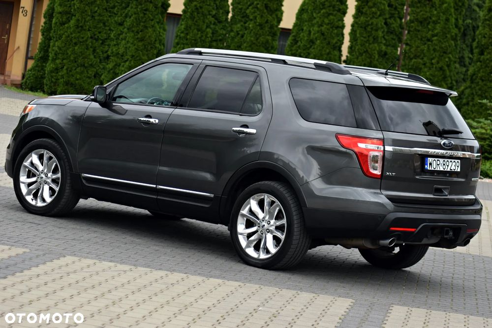 Ford Explorer - 10