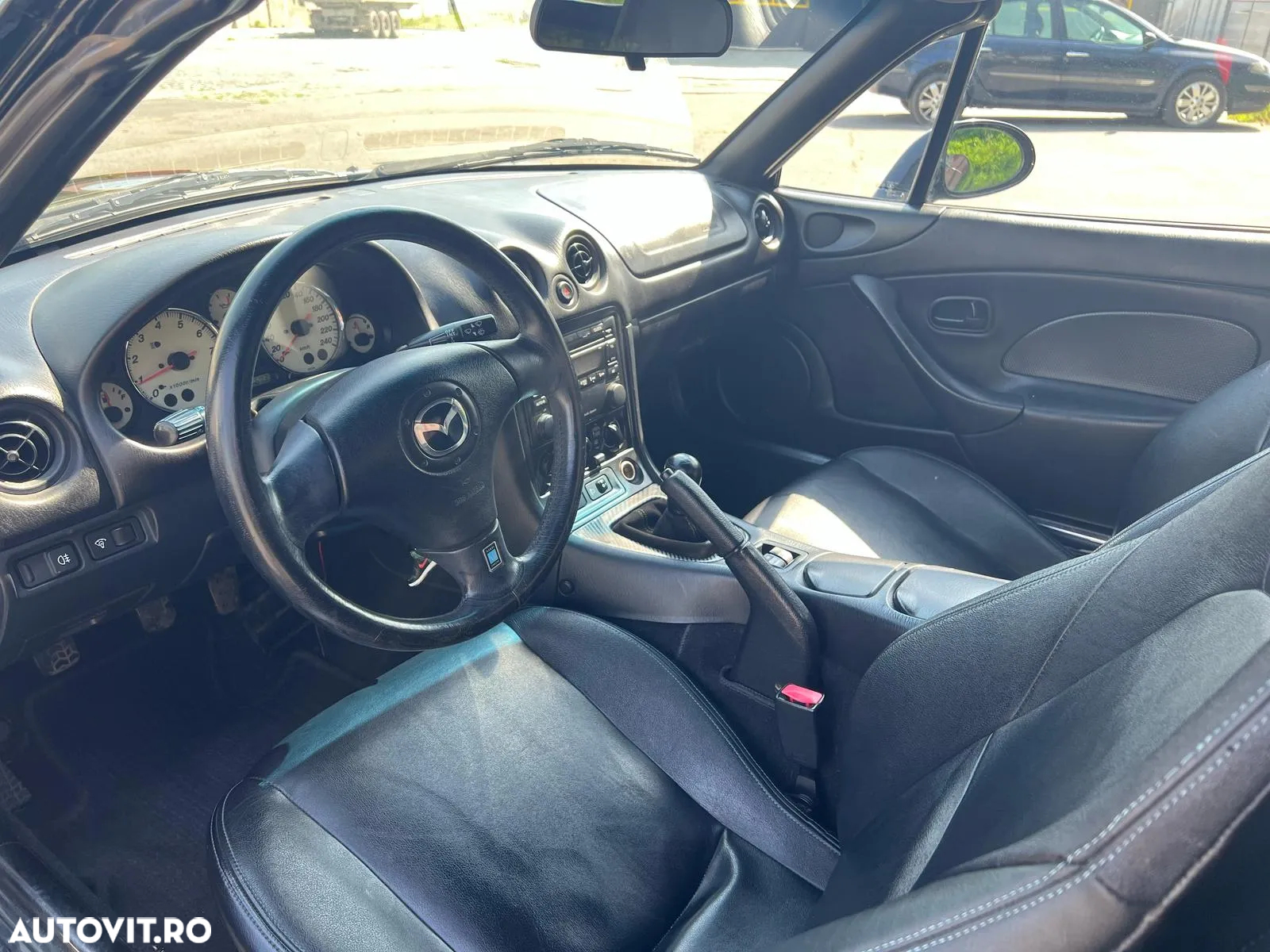 Mazda MX-5 1.6i - 20