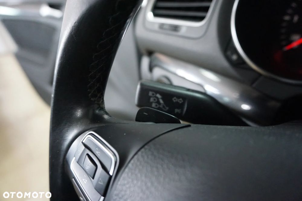 Volkswagen Golf 2.0 TDI DPF DSG Comfortline - 30