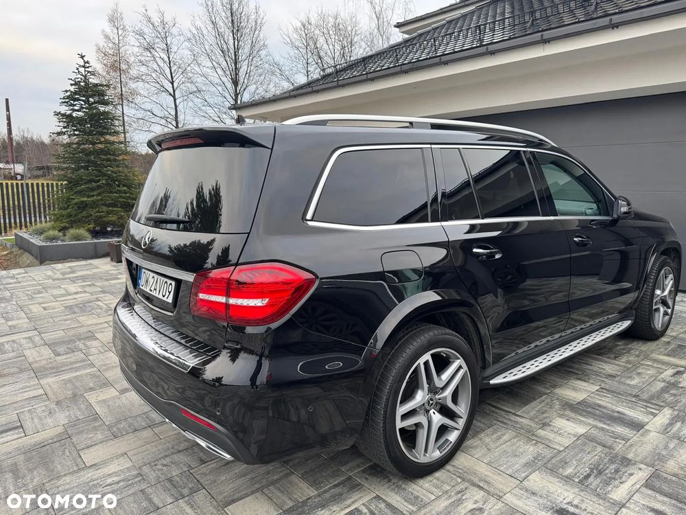 Mercedes-Benz GLS - 2