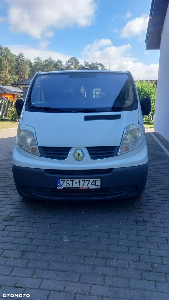 Renault TRAFIC - 1