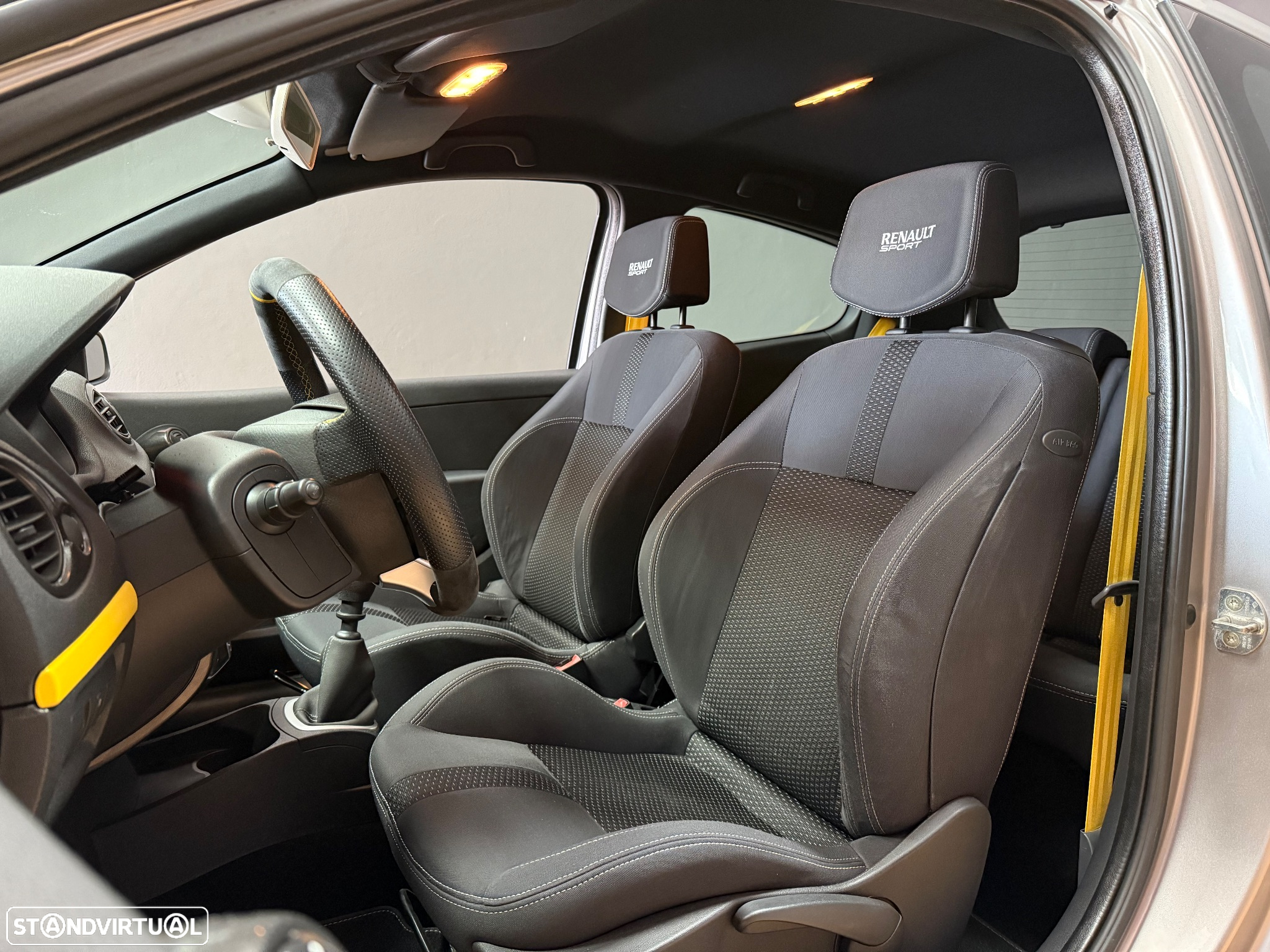 Renault Clio 2.0 16V Sport - 6