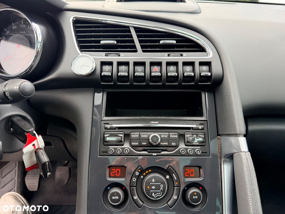 Peugeot 3008 155 THP Premium - 16