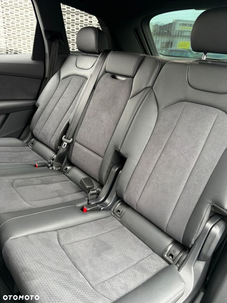 Audi Q7 - 17