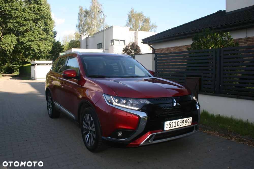 Mitsubishi Outlander 2.0 Intense 4WD CVT - 24