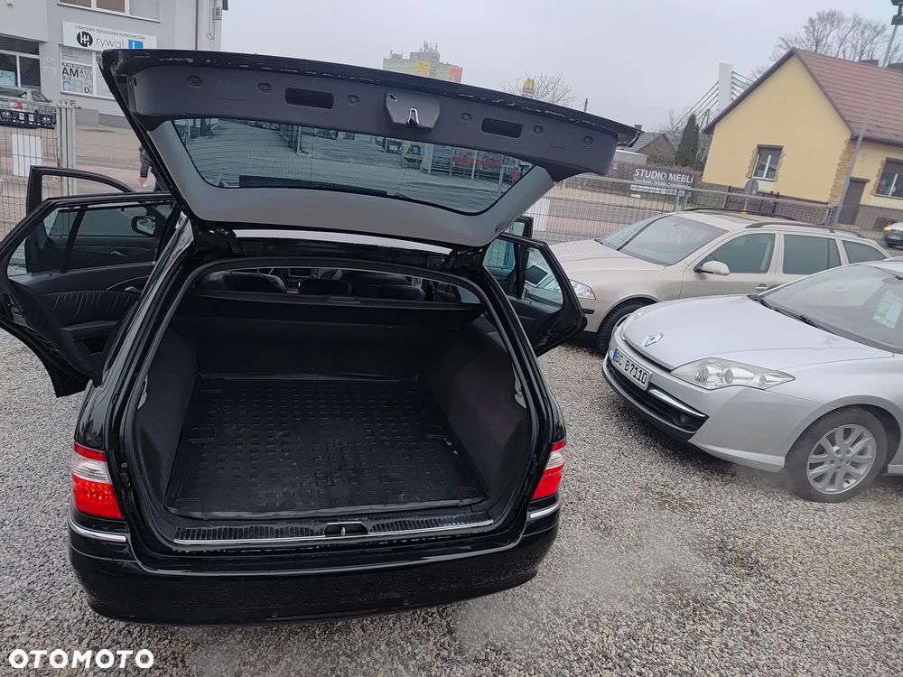 Mercedes-Benz Klasa E 500 Avantgarde Sport Edition - 24