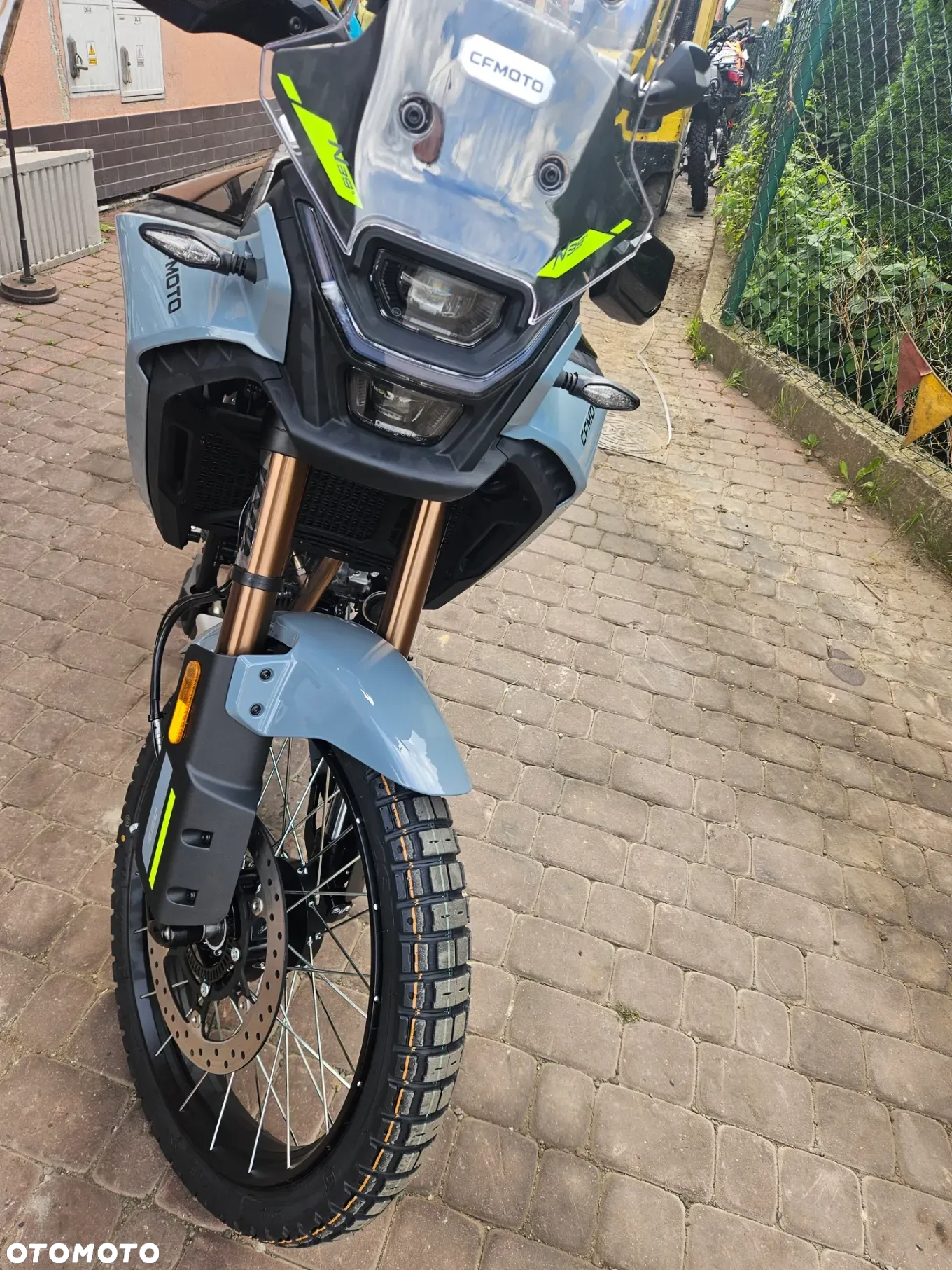 CFMoto MT - 19