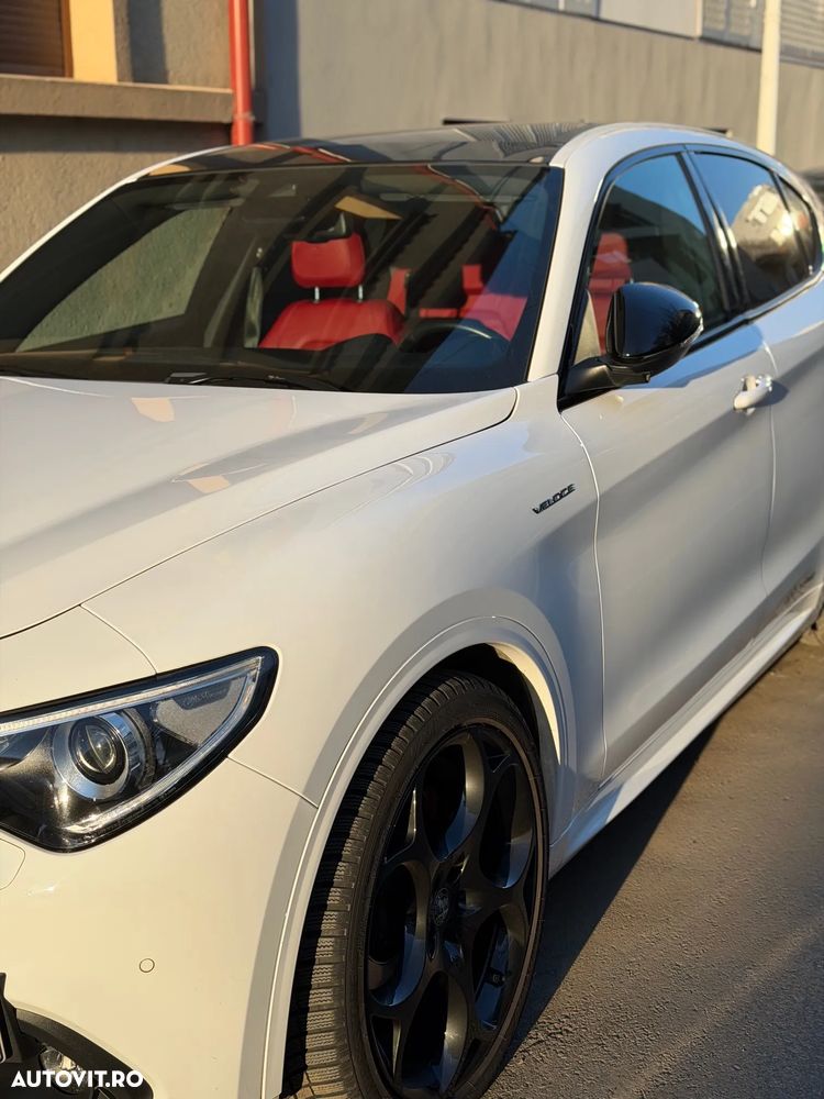 Alfa Romeo Stelvio 2.2 16V AT8 Q4 Veloce - 12