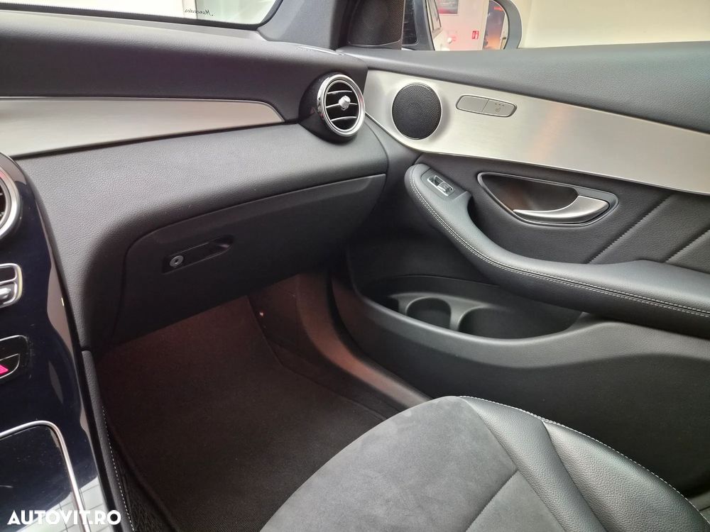 Mercedes-Benz GLC 220 d 4MATIC - 32