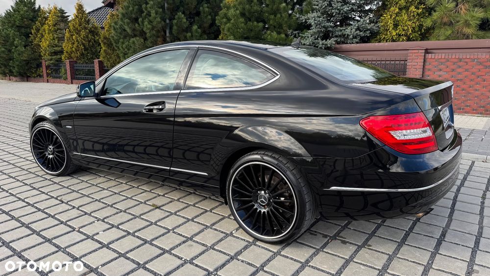 Mercedes-Benz Klasa C 180 Coupe BlueEFFICIENCY - 15