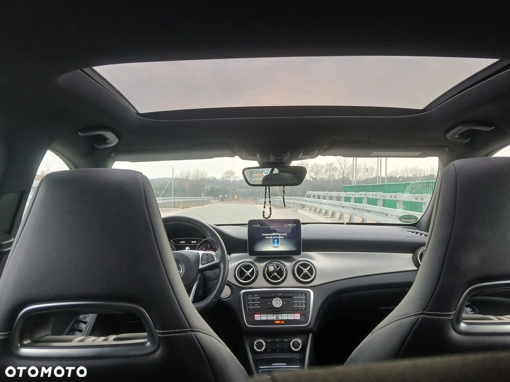 Mercedes-Benz CLA 200 7G-DCT AMG Line - 7