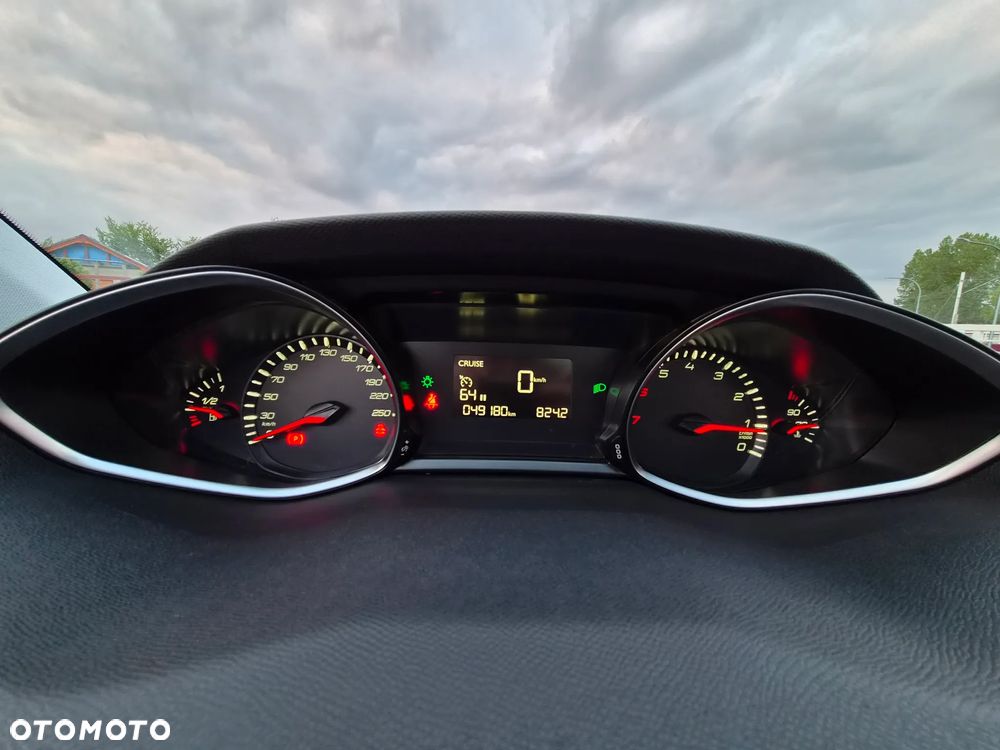 Peugeot 308 PureTech 110 Stop & Start Style - 11