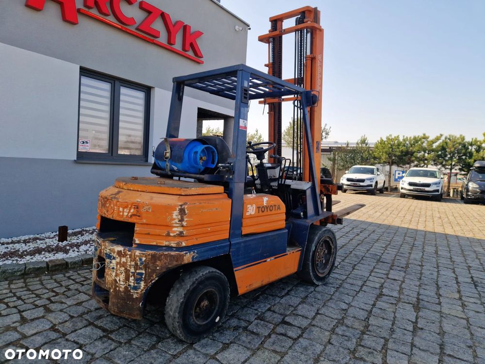 Toyota 5FG30 wózek widłowy 3T - 11