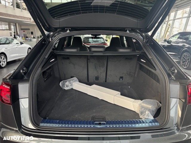 Audi Q8 50 TDI quattro Tiptronic MHEV - 12