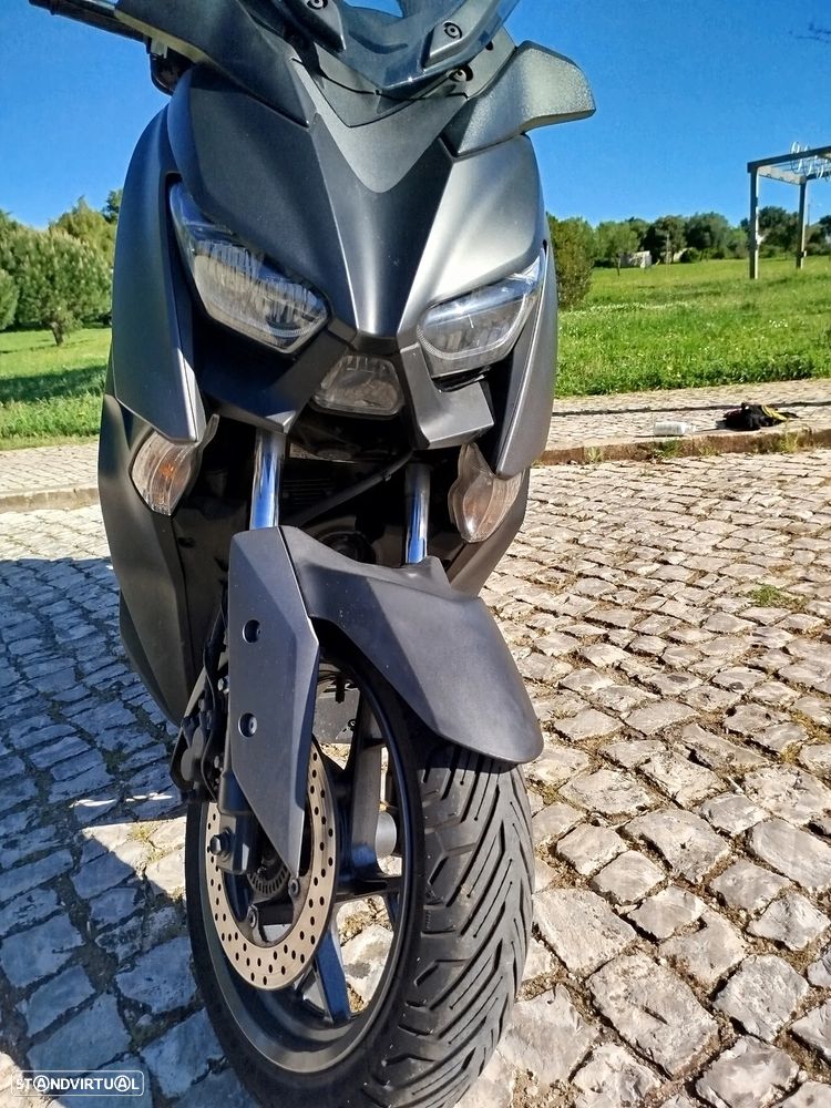 Yamaha X-Max - 10