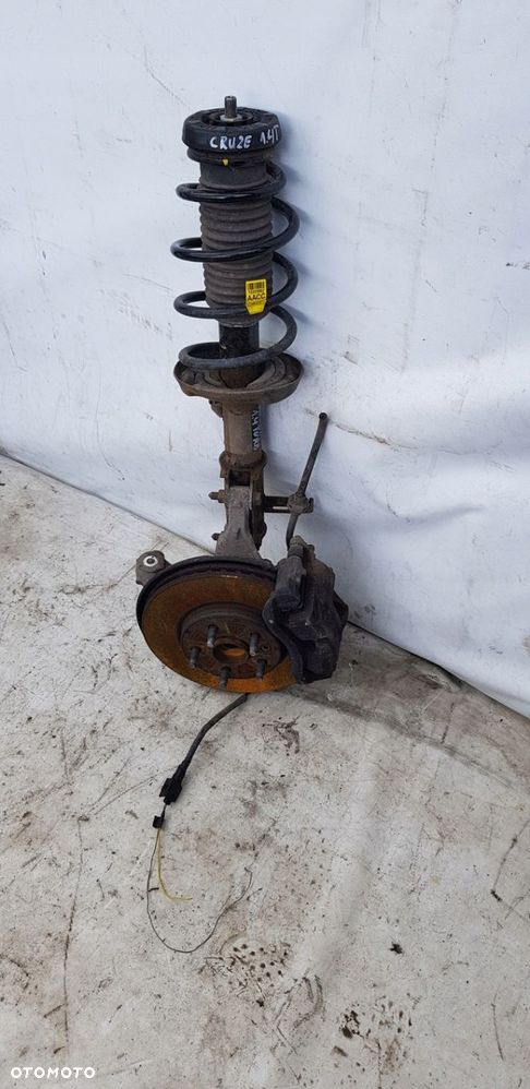 zwrotnica amortyzator prawa Chevrolet Cruze 1.4 T - 1