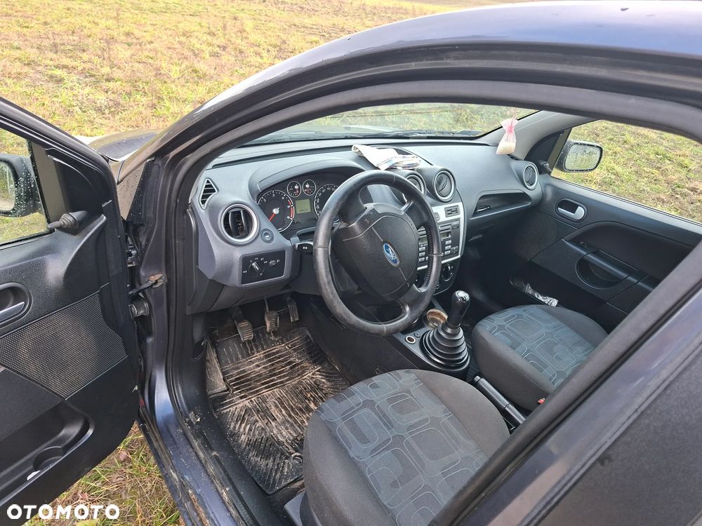 Ford Fiesta 1.4 TDCi - 6